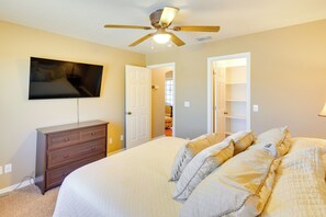 3 Schlafzimmer, Schreibtisch, Bügeleisen/Bügelbrett, Internetzugang