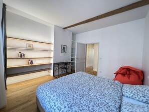 2 bedrooms, free WiFi, bed sheets - Woody - 4p - Chaleureux & Spacieux proche métro (Toulouse)