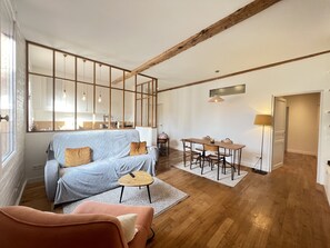 TV - Woody - 4p - Chaleureux & Spacieux proche métro (Toulouse)