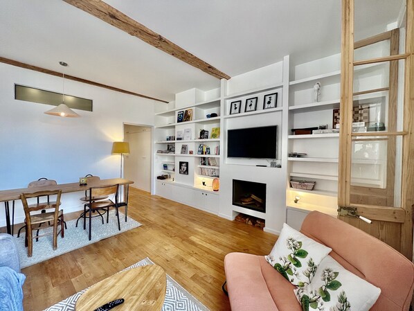 TV - Woody - 4p - Chaleureux & Spacieux proche métro (Toulouse)