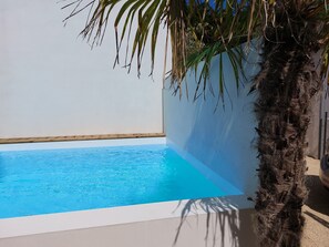 Piscine extérieure, piscine chauffée