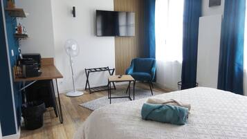 1 bedroom, iron/ironing board, WiFi, bed sheets