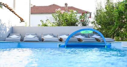 Ferienhaus Urbana mit Pool, Zadar