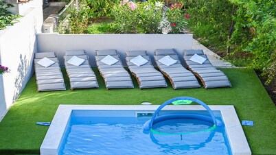 Holiday home Urbana with pool, Zadar