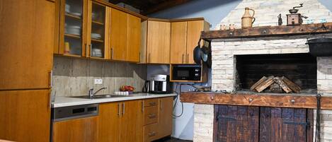 Frigorífic, forn, rentaplats i bullidora elèctrica