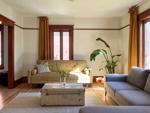 Stereo - Chez Léo by Maison Dudley (Lac-Mégantic)