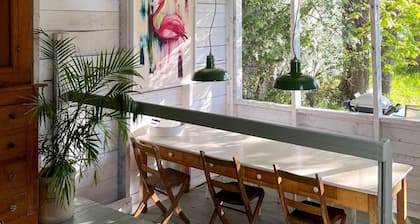 Chez Léo by Maison Dudley