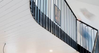 Le Central by Maison Dudley