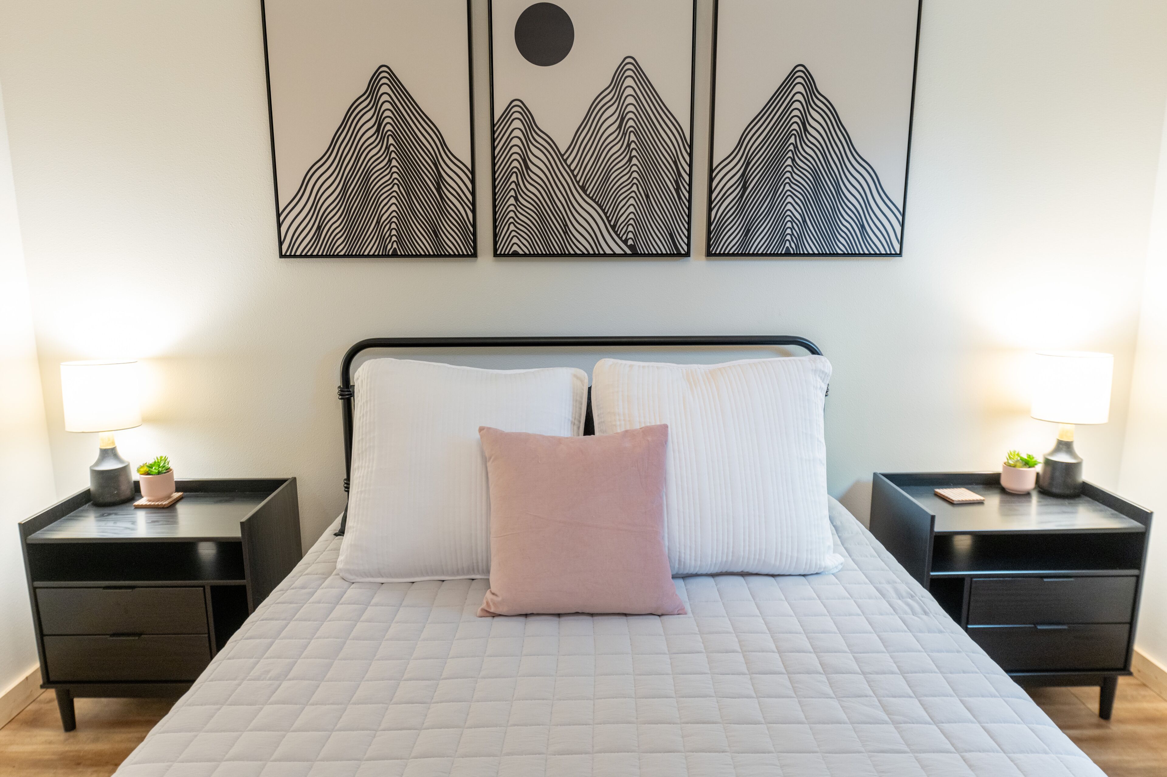 2 Schlafzimmer, Reisekinderbett, kostenloses WLAN, Bettwäsche