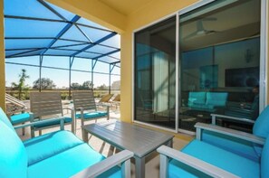 House | Terrace/patio