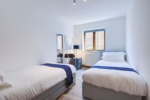 4 Schlafzimmer, Bügeleisen/Bügelbrett, WLAN, Bettwäsche