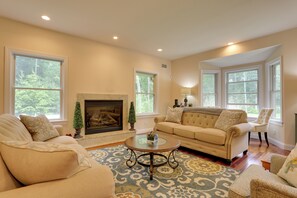 TV, fireplace, books - Glen Spey Home w/ Grill ~ 5 Mi to Delaware River (Glen Spey)