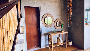 TV de tela plana 32 polegadas com canais a cabo