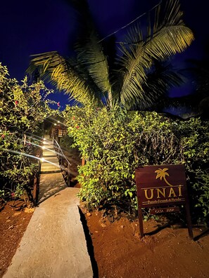 Front of property - Pousada Unaí - Casa Flor (Fernando de Noronha)