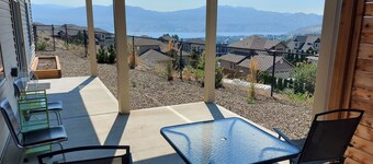 2-Bedroom Walk-Out Ground Floor Suite with Private Entry, Lake & Mountain Views