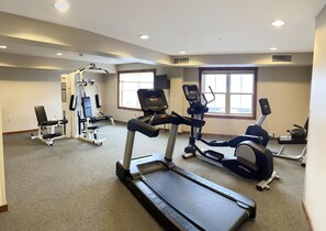 Fitness facility - HH 414: Frosted Evenings Retreat – Hot Tub, Village Strolls & Scenic Peaks (Snowshoe)