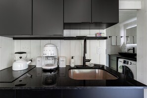 Fridge, oven, coffee/tea maker, toaster