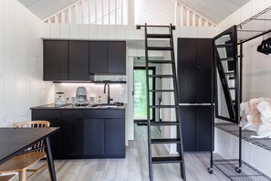 Fridge, oven, coffee/tea maker, toaster
