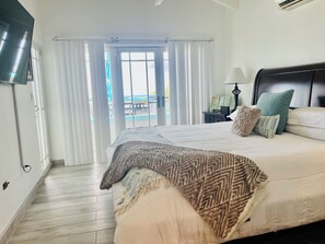 3 chambres, fer et planche à repasser, Wi-Fi, draps fournis