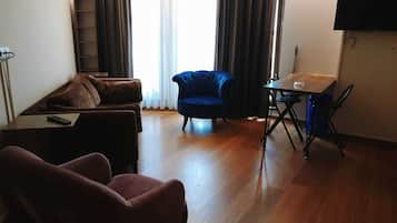 Familien-Suite | 1 Schlafzimmer, Schreibtisch, kostenloses WLAN