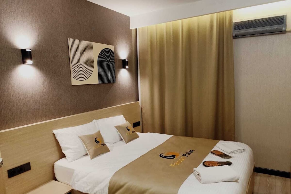 Deluxe Double Room, 1 Queen Bed, Non Smoking
