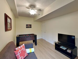 House (4 Bedrooms) | Property amenity