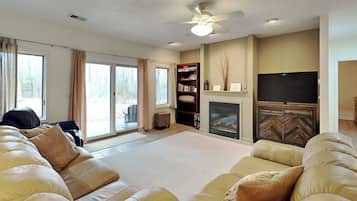 House (4 Bedrooms) | Property amenity