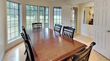 House (4 Bedrooms) | Property amenity
