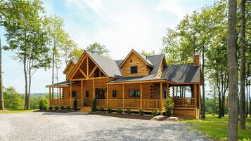 House (5 Bedrooms) | Property amenity