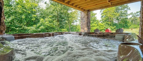 House (6 Bedrooms) | Property amenity