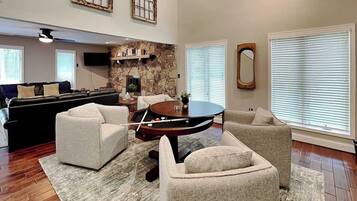 House (4 Bedrooms) | Property amenity