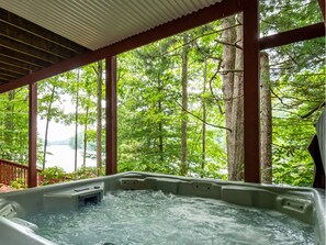 House (5 Bedrooms) | Property amenity