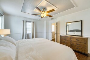4 habitaciones, tabla de planchar con plancha, internet y ropa de cama