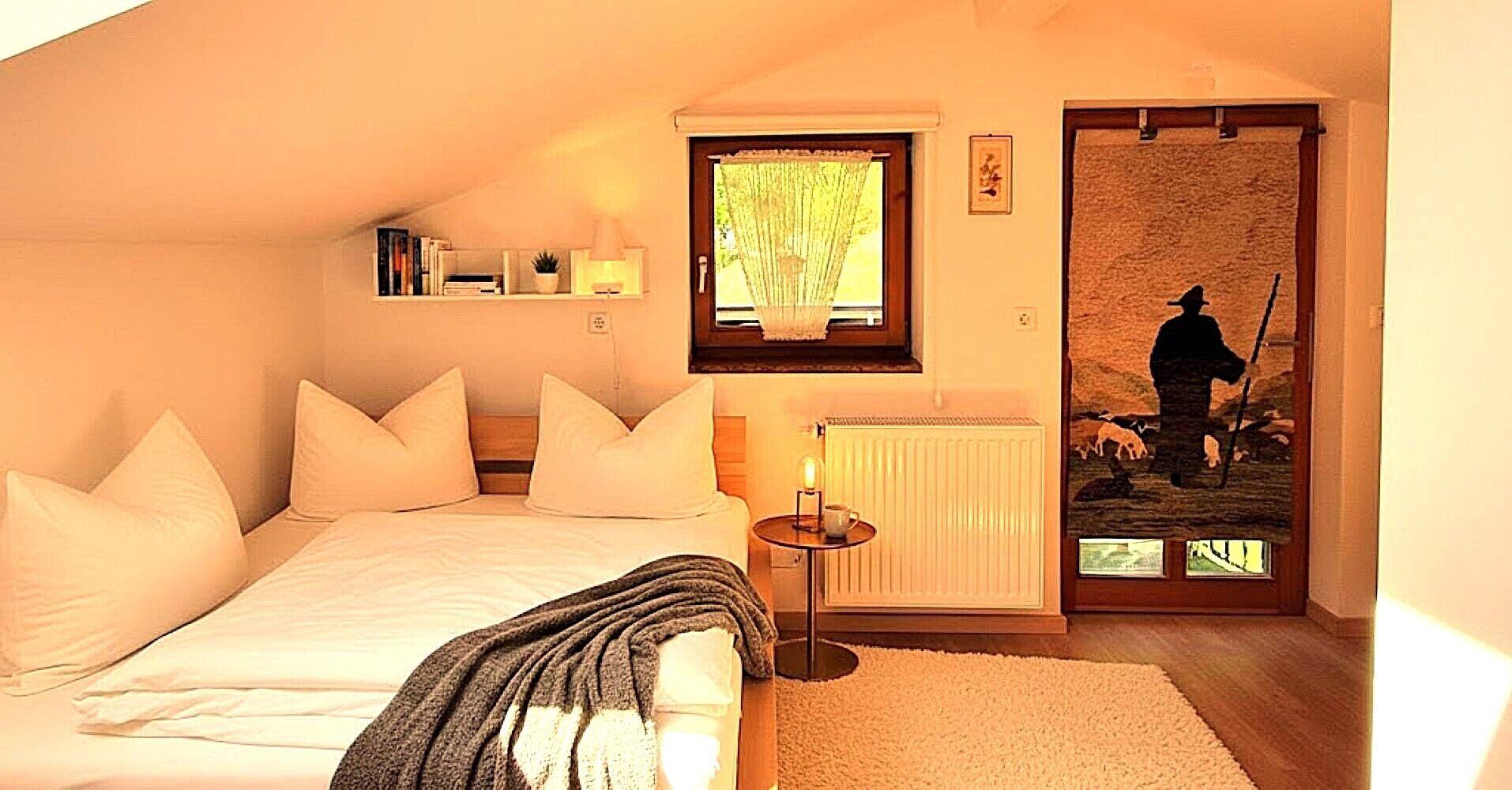 2 slaapkamers, een strijkplank/strijkijzer, wifi, beddengoed