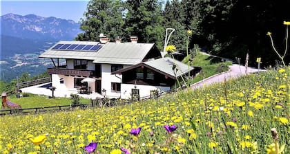Jenner Alm: Panoramic Mountain Retreat (1,050m) above the Königssee