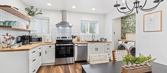 Downtown “Troy House” • Cozy • Modern • Renovated