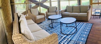 “Surf Shack” within walking distance to the beach! 