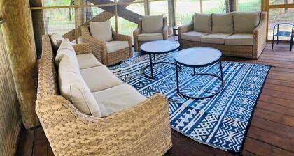 “Surf Shack” within walking distance to the beach!