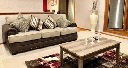 Entire beautiful home: 5BR/3BA with 2 king beds