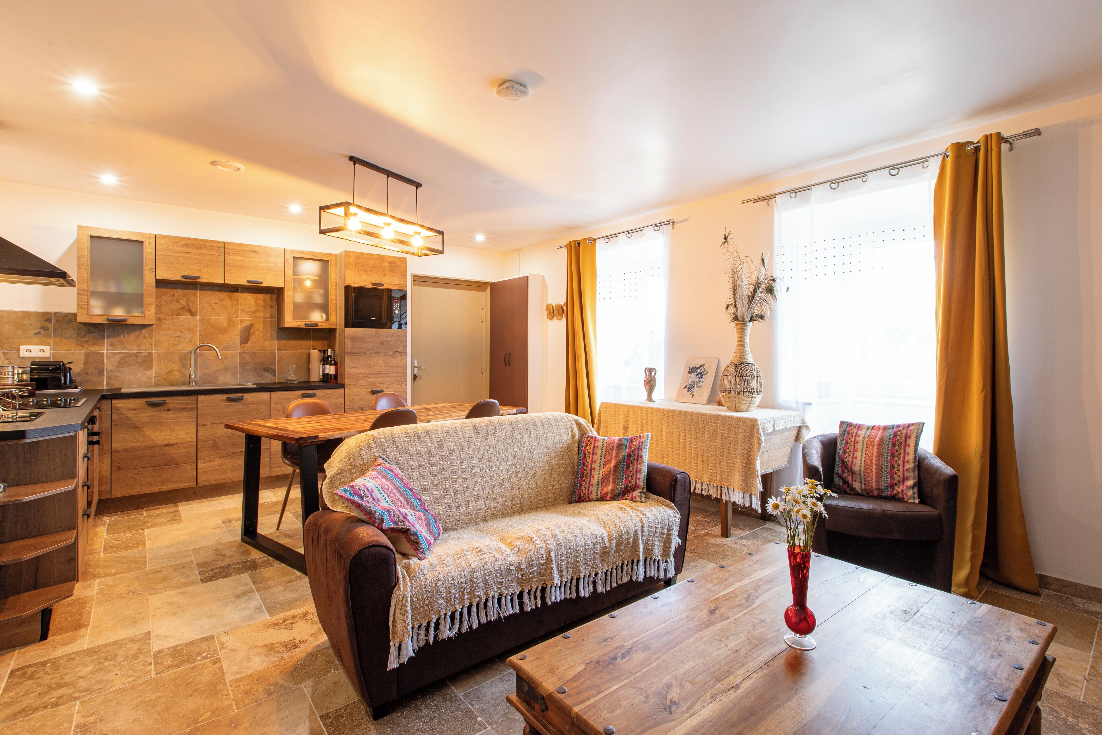 Télévision, cheminée, jeux vidéo