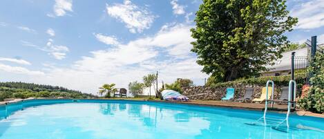 Udendørs pool, opvarmet pool