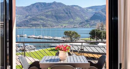 magnificent apartment with terrace overlooking the lake
