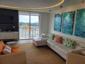 Living area - Incredible 180 Views! Steps to Beach! Upgraded Modern Studio w/Large Kitchen (Miami Beach)