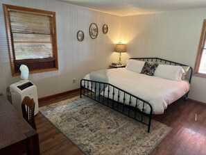 4 soverom, skrivebord, strykejern/-brett og wi-fi