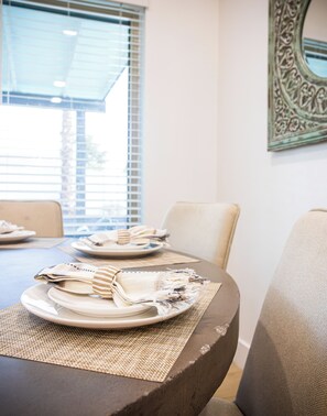 Dining - Sun-Kissed Delight. 3 King Bedrooms! Sparkling Pool and Hot Tub. Family Bunk Room! (Chandler)