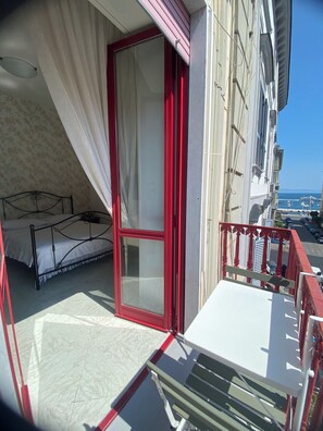 3 soverom, strykejern/-brett, wi-fi og sengetøy