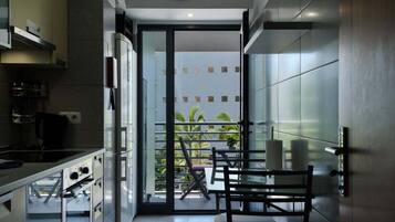 Frigorifero, microonde, forno, macchina per tè/caffè