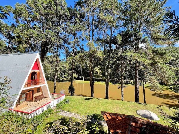 Property grounds - Chalé com Lareira Lago e Área Churrasco (Campos do Jordão)