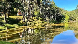 Property grounds - Chalé com Lareira Lago e Área Churrasco (Campos do Jordão)
