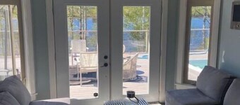 Contemporary Cottage on Exploits River